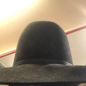 Meet your Posher, Brock